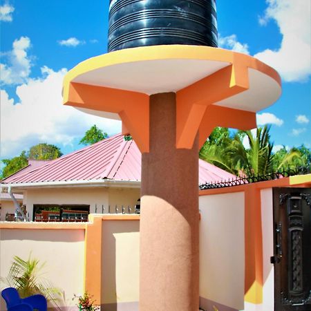 Jakicha Motel Dar es Salaam Exterior photo