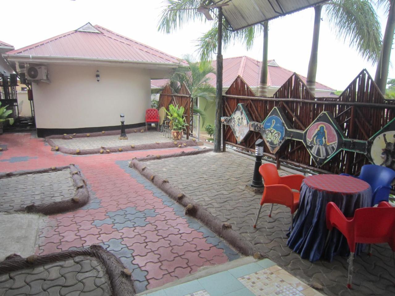Jakicha Motel Dar es Salaam Exterior photo