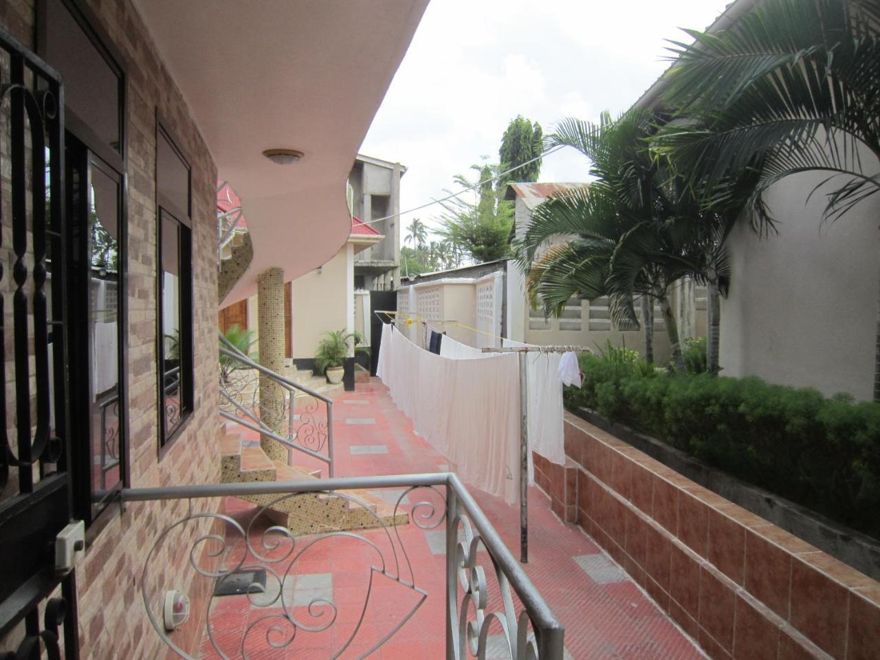 Jakicha Motel Dar es Salaam Exterior photo