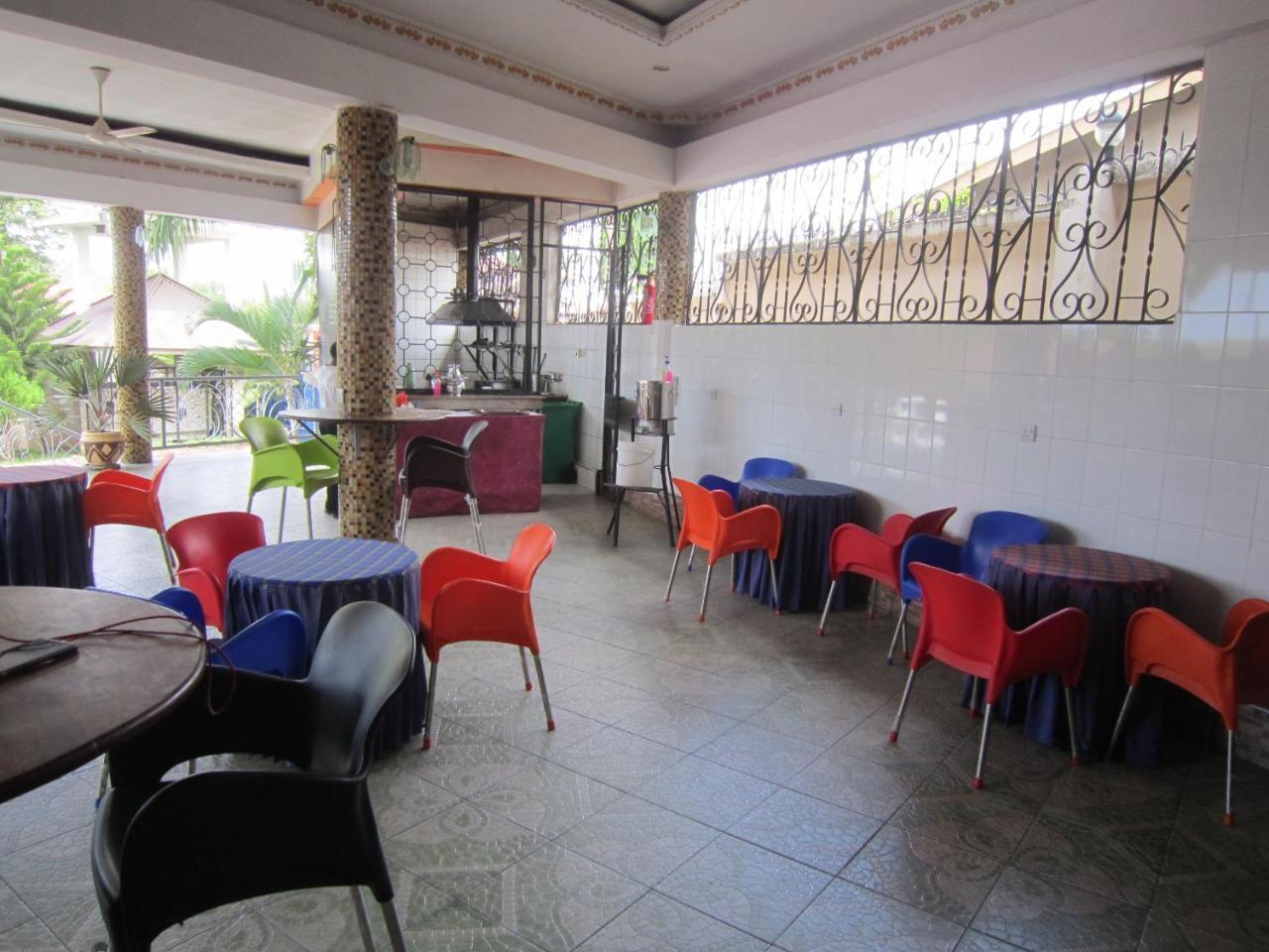 Jakicha Motel Dar es Salaam Exterior photo