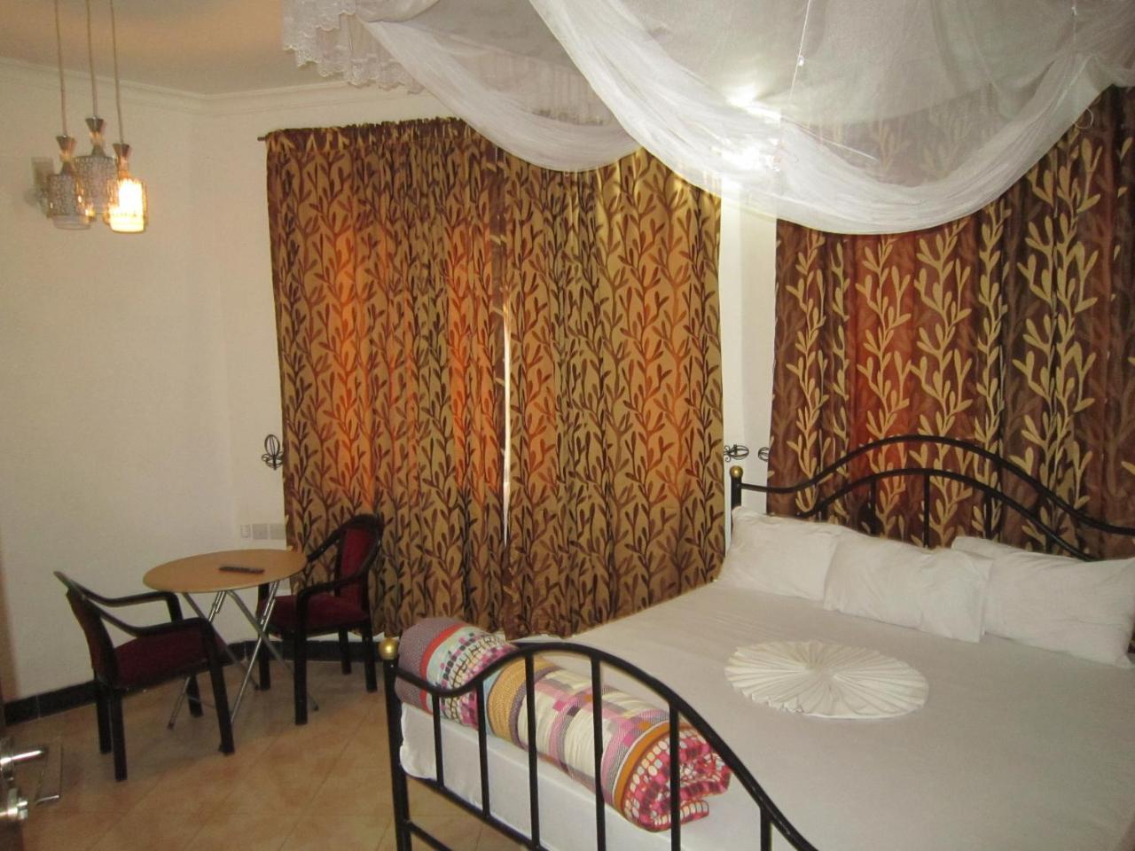 Jakicha Motel Dar es Salaam Exterior photo